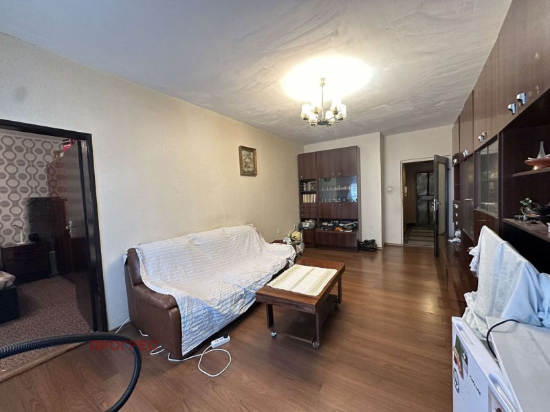 En venta  3+ dormitorios Plovdiv , Karshiyaka , 92 metros cuadrados | 19149454