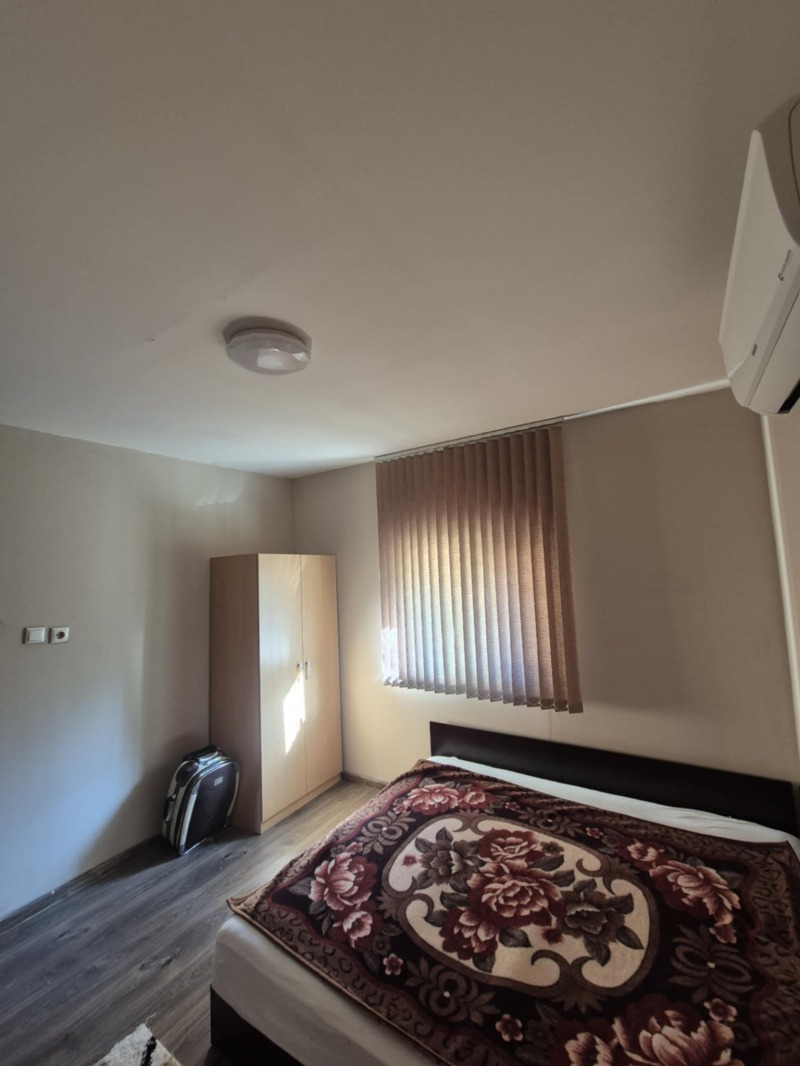 Продава  Къща град Плевен , Широк център , 54 кв.м | 33663845 - изображение [6]