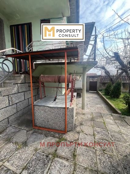 Продава КЪЩА, с. Вълчитрън, област Плевен, снимка 2 - Къщи - 54027126