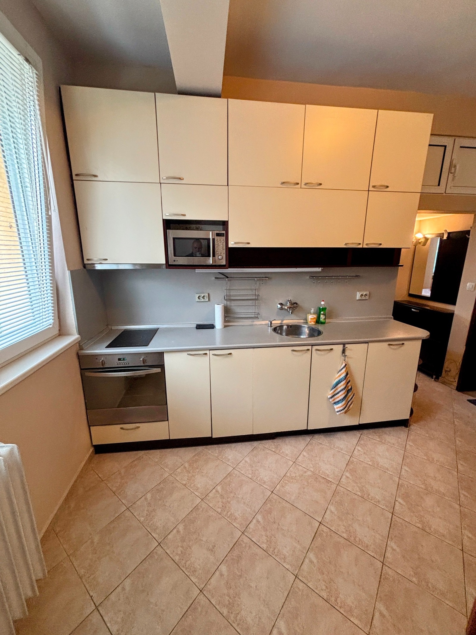 Продава 2-СТАЕН, гр. София, Докторски паметник