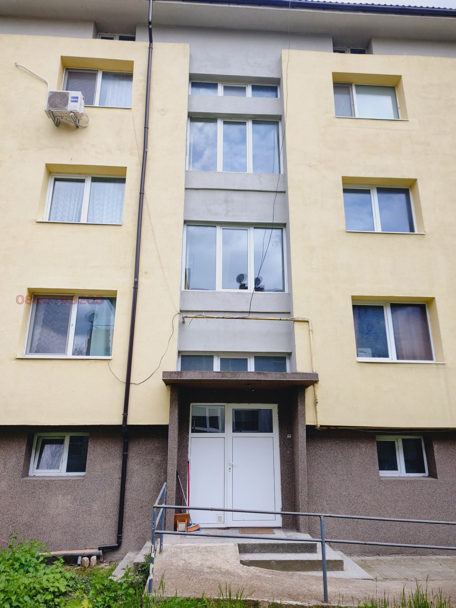 Продава МНОГОСТАЕН, гр. Нови пазар, област Шумен, снимка 9 - Апартаменти - 54417236