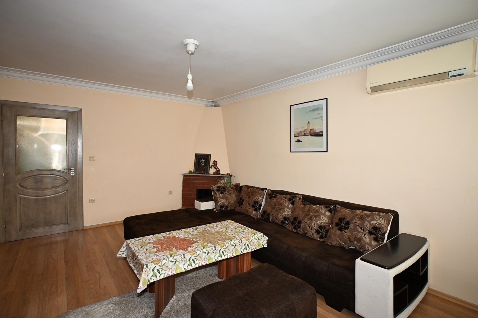 Продава ЕТАЖ ОТ КЪЩА, гр. Перник, Център, снимка 2 - Етаж от къща - 56086691