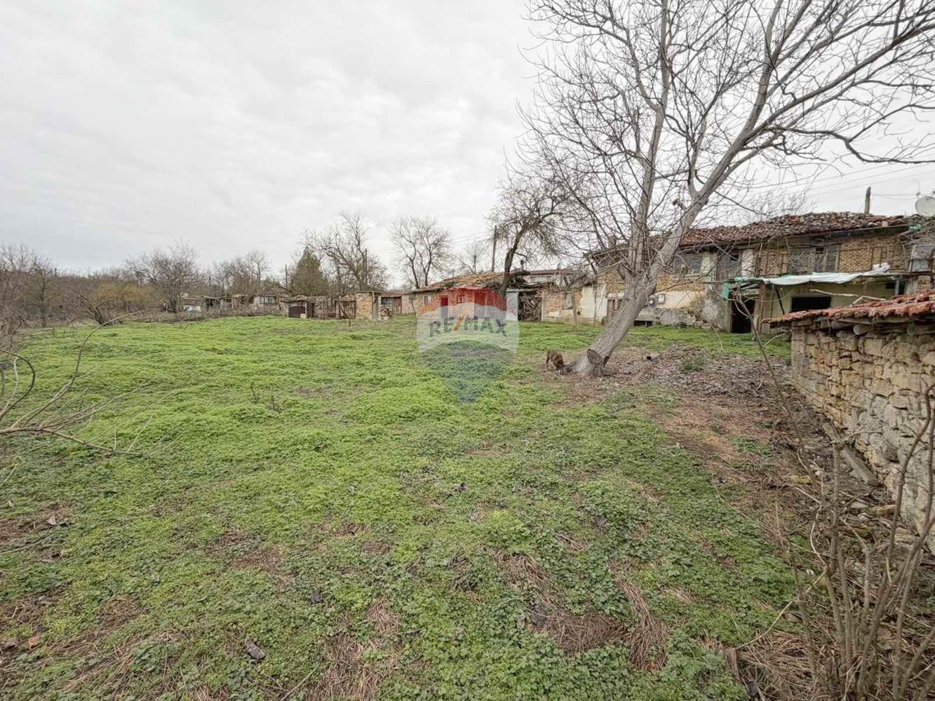 Продава КЪЩА, с. Изгрев, област Варна, снимка 3 - Къщи - 53679201