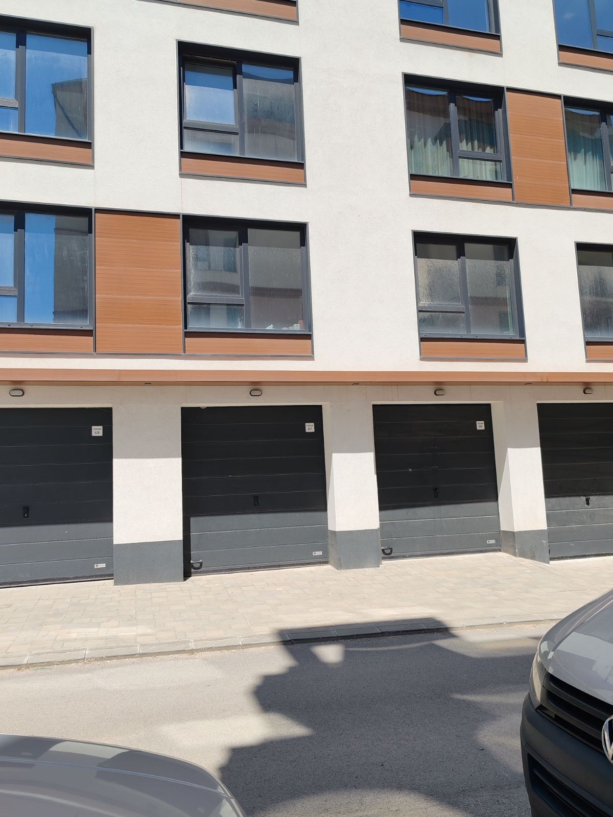 Продава ГАРАЖ, ПАРКОМЯСТО, гр. София, Дървеница, снимка 2 - Гаражи и паркоместа - 55464302