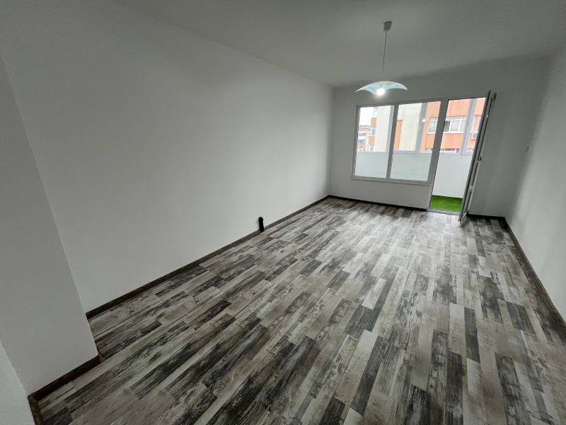 Продава 2-СТАЕН в област Стара Загора, гр. Казанлък - 75 кв.м / 125 266.51 € » 245 000 лв., ЕС ДИ ЕН ЕСТЕЙТС ЕООД