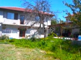 Продажба на имоти в с. Орешак, област Варна - изображение 2 