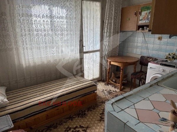 Продава  3-стаен град Пловдив , Изгрев , 88 кв.м | 63918412 - изображение [3]