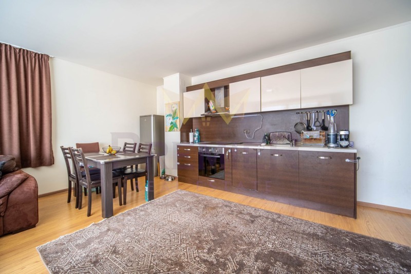 Продава 3-СТАЕН, гр. Варна, Бриз, снимка 3 - Апартаменти - 52452234