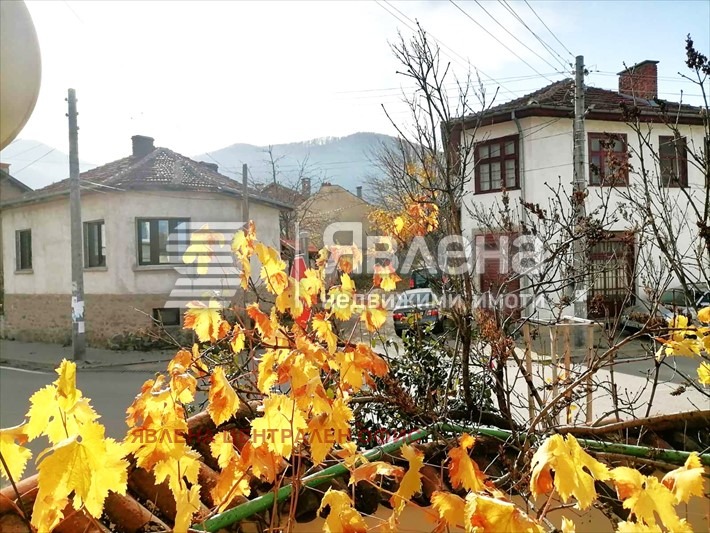 Продава КЪЩА, с. Костенец, област София област, снимка 15 - Къщи - 54151918