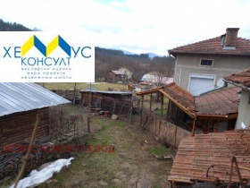 Hus Apriltsi, region Lovech 12