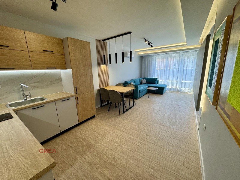 En venta  1 dormitorio Plovdiv , Karshiyaka , 73 metros cuadrados | 71713671