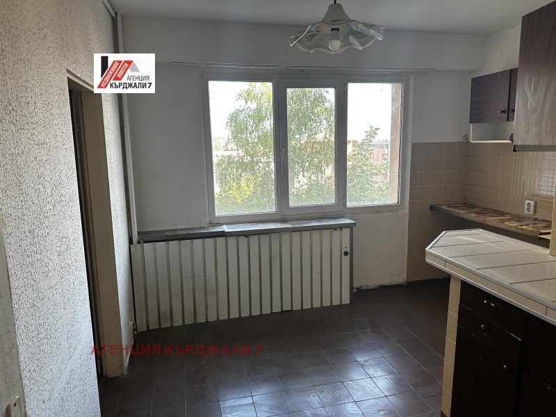 Na prodej  3 ložnice Kardžali , Vazroždenci , 98 m2 | 19474583 - obraz [10]