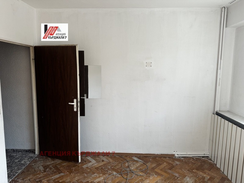 Na prodej  3 ložnice Kardžali , Vazroždenci , 98 m2 | 19474583 - obraz [8]