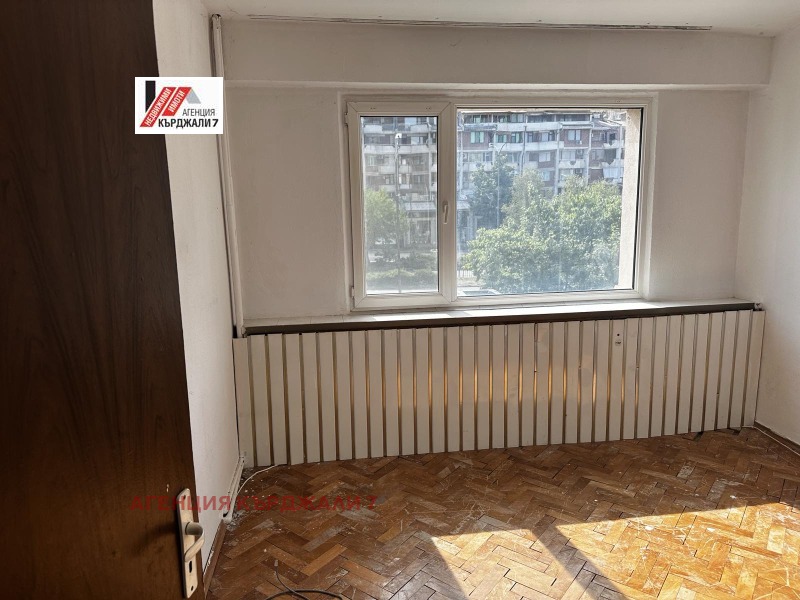 Na prodej  3 ložnice Kardžali , Vazroždenci , 98 m2 | 19474583 - obraz [6]