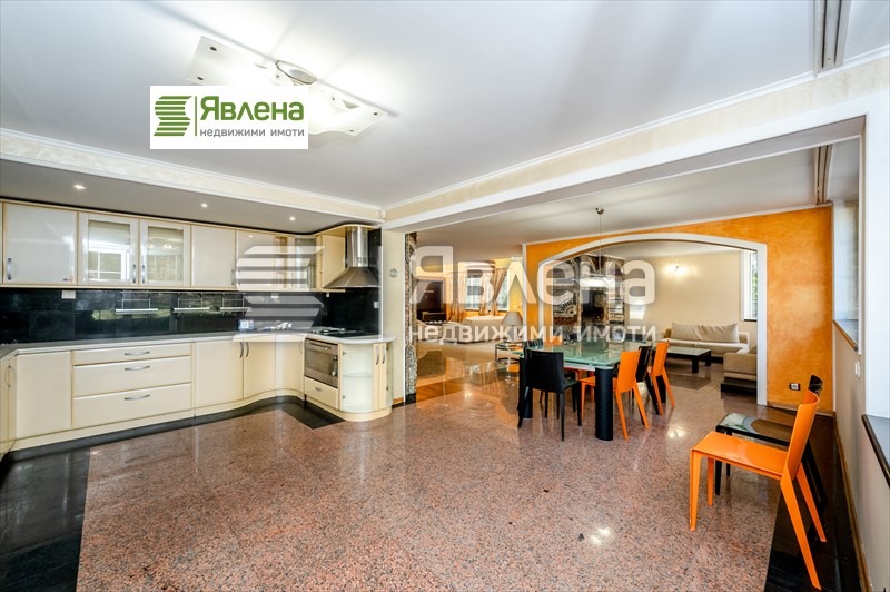 Na prodej  Dům Sofia , v.z.Kinocentara , 556 m2 | 43590778 - obraz [4]