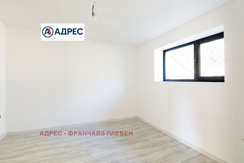 Продава КЪЩА, с. Пелишат, област Плевен, снимка 12 - Къщи - 52600117