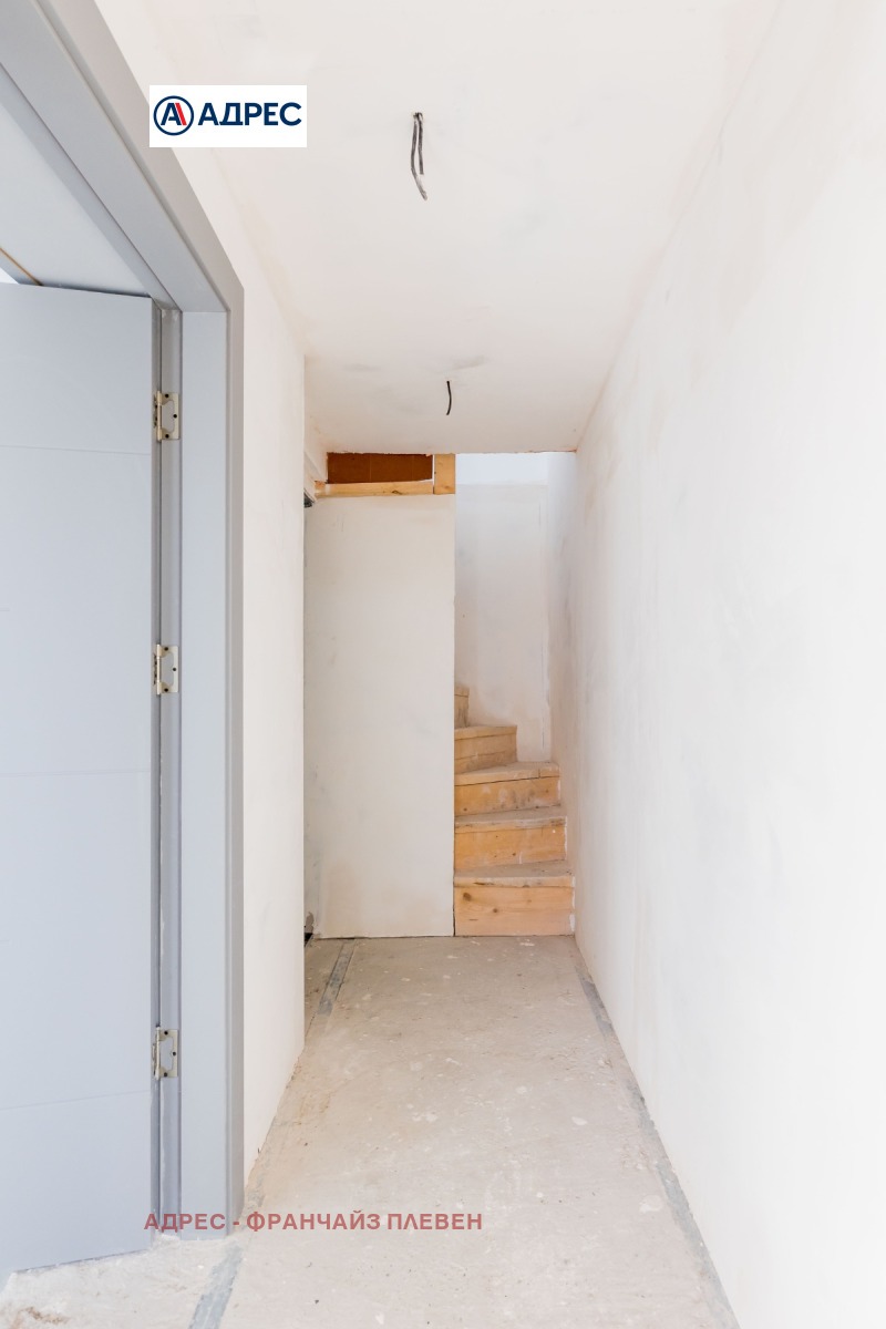 Продава КЪЩА, с. Пелишат, област Плевен, снимка 7 - Къщи - 52600117