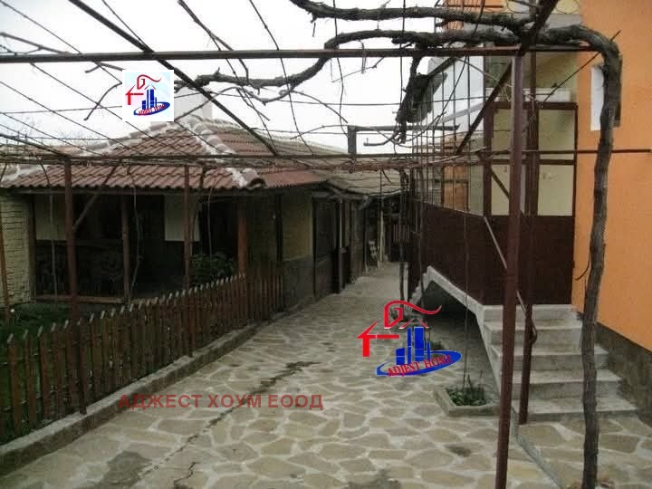 Продава КЪЩА, с. Салманово, област Шумен