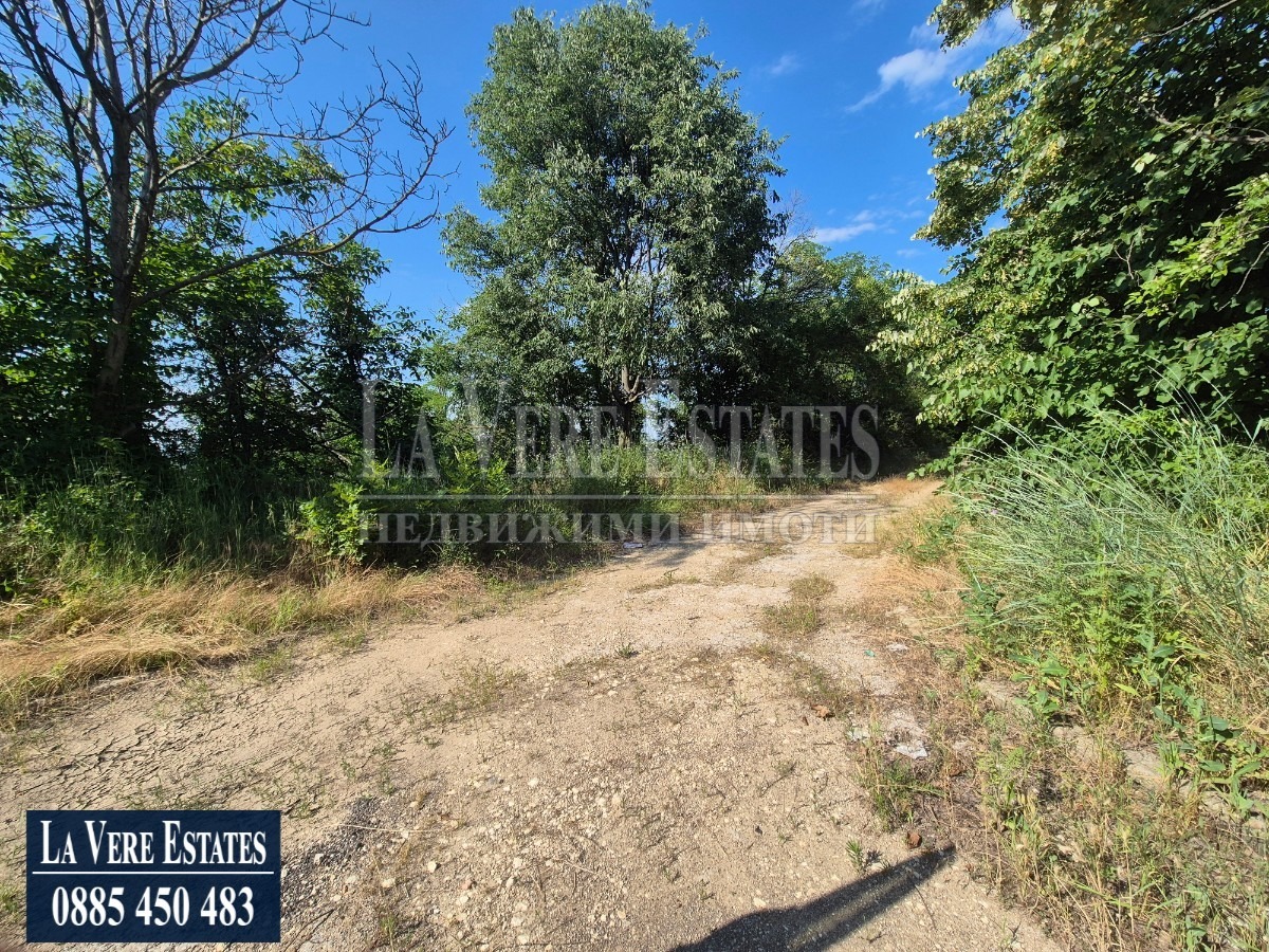 Продава ПАРЦЕЛ, гр. Русе, в.з. Кръста, снимка 4 - Парцели - 55016660