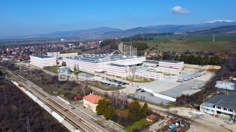Продава СКЛАД в област София, с. Столник - 65455 кв.м / 22 000 000 € » 43 028 260.00 лв., БАС ПРОПЪРТИС
