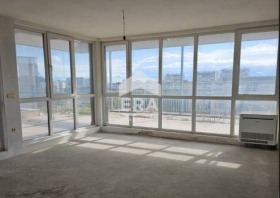 Продава  4-стаен, град Варна