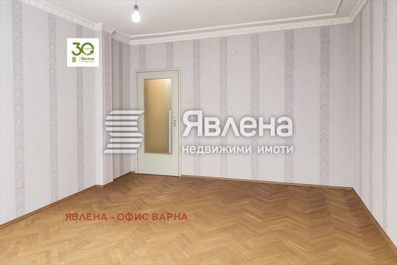 Myytävänä  3 makuuhuonetta Varna , Tsentralna pošta , 150 neliömetriä | 77219232 - kuva [13]