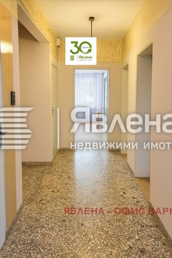 Myytävänä  3 makuuhuonetta Varna , Tsentralna pošta , 150 neliömetriä | 77219232 - kuva [11]