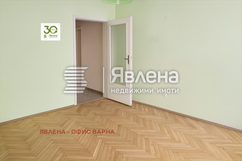 Myytävänä  3 makuuhuonetta Varna , Tsentralna pošta , 150 neliömetriä | 77219232 - kuva [15]