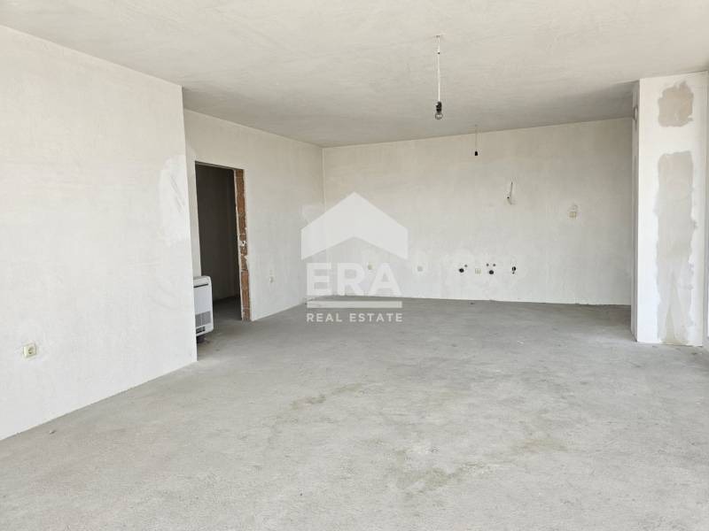 Продава 4-СТАЕН, гр. Варна, Левски 1, снимка 2 - Апартаменти - 53494345