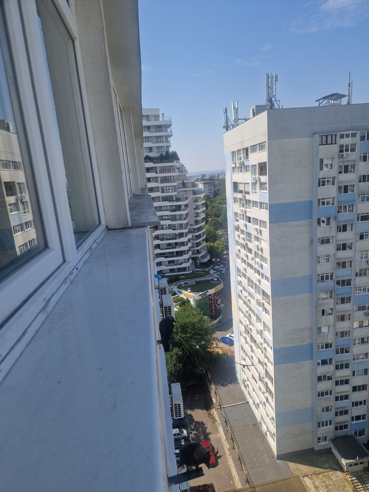 Продава 2-СТАЕН, гр. Бургас, Лазур, снимка 2 - Апартаменти - 55313789