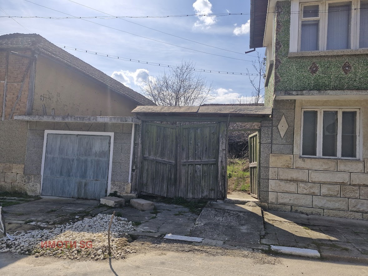 Продава КЪЩА, с. Кривня, област Русе, снимка 2 - Къщи - 53986909