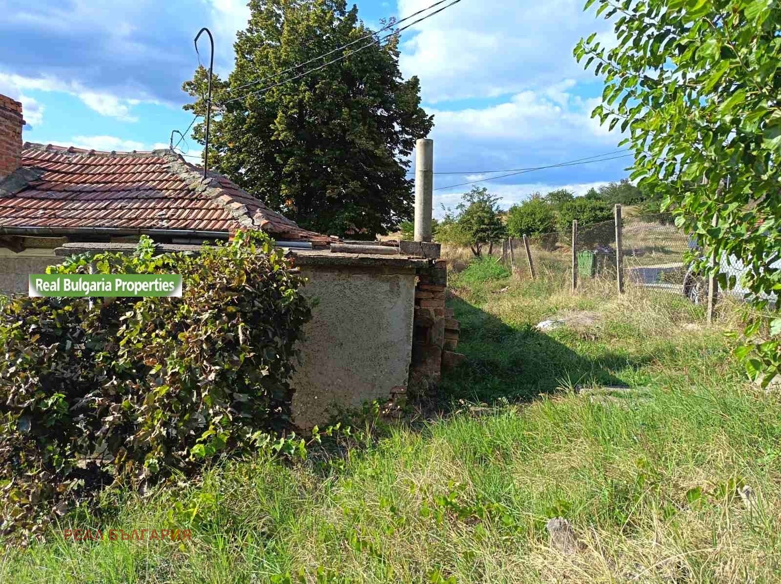 Продава КЪЩА, гр. Русе, Средна кула, снимка 13 - Къщи - 56271377