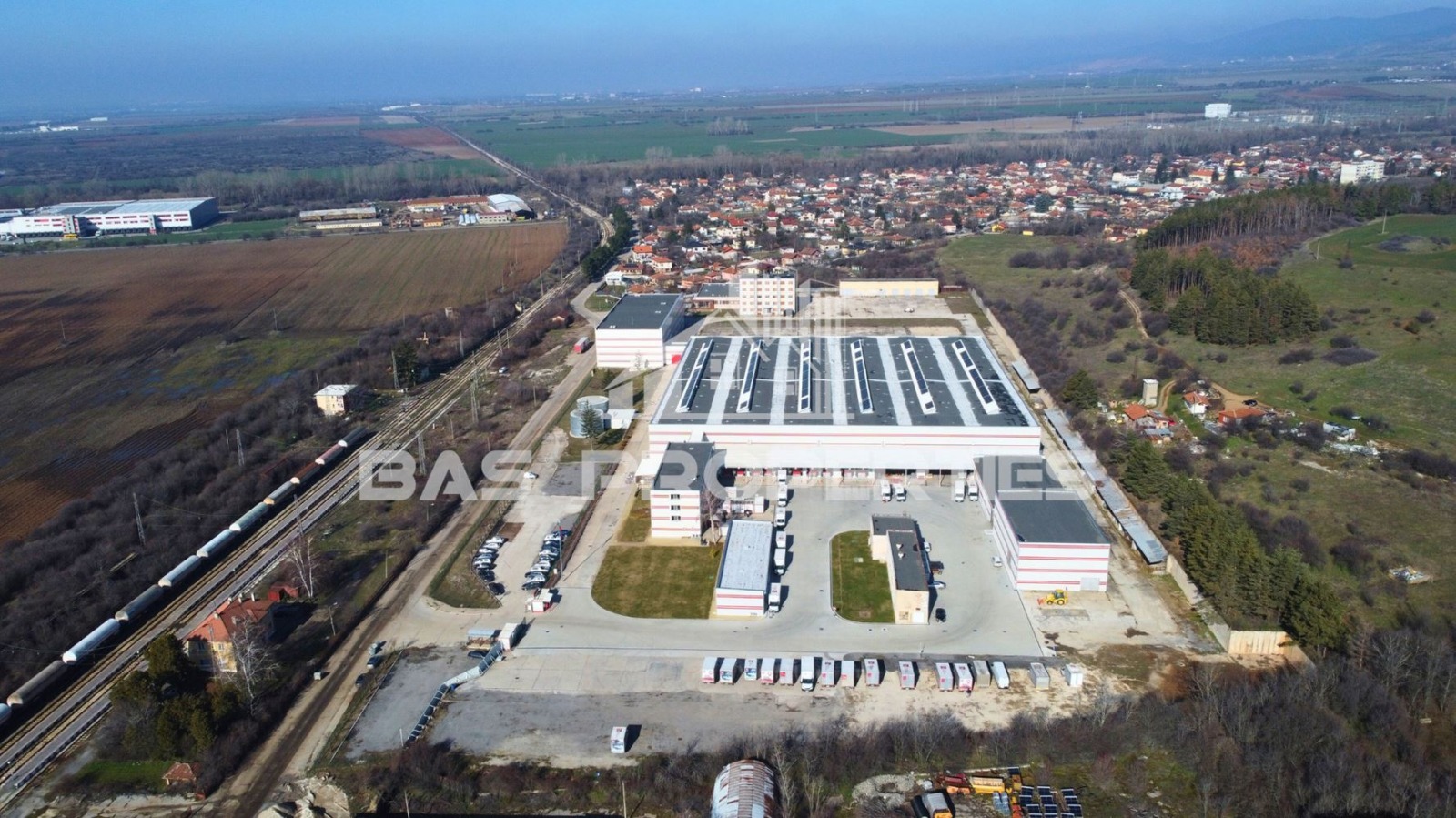 Продава СКЛАД, с. Столник, област София област, снимка 2 - Складове - 53675981
