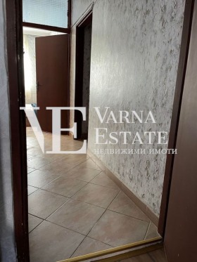 3 quartos Vazrajdane 1, Varna 10