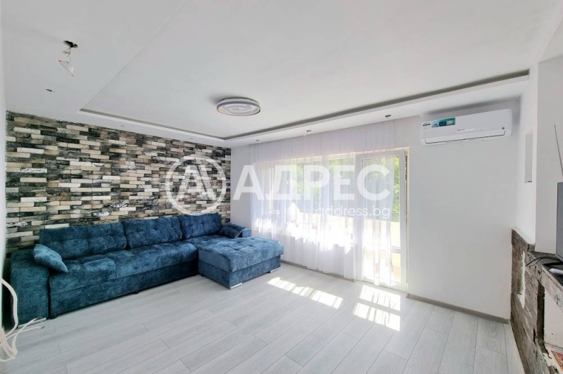 In vendita  2 camere da letto Sofia , Boiana , 100 mq | 60725080