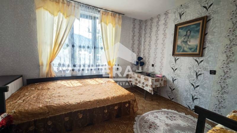 Продава  Къща град Търговище , Вилна зона , 100 кв.м | 75659633 - изображение [11]