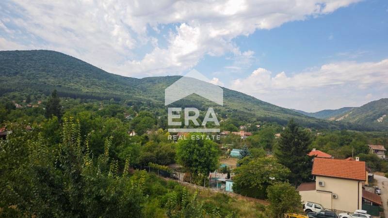 Продава  Къща град Търговище , Вилна зона , 100 кв.м | 75659633 - изображение [2]