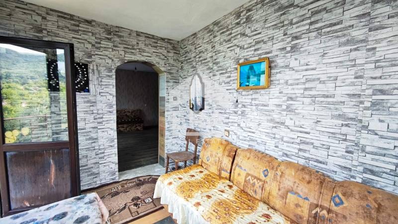 Продава  Къща град Търговище , Вилна зона , 100 кв.м | 75659633 - изображение [8]