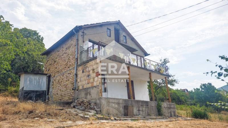 Продава  Къща град Търговище , Вилна зона , 100 кв.м | 75659633