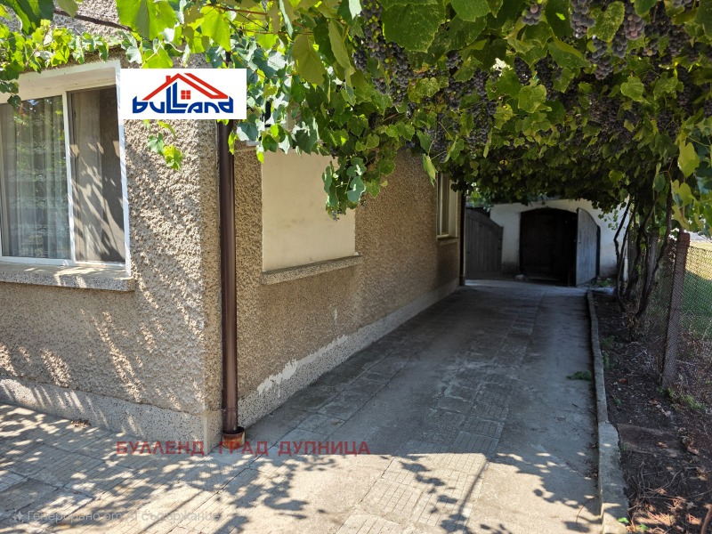 Till salu  Hus region Kyustendil , Dupnica , 128 kvm | 20827999 - bild [4]