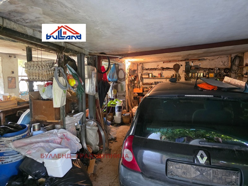 Till salu  Hus region Kyustendil , Dupnica , 128 kvm | 20827999 - bild [16]