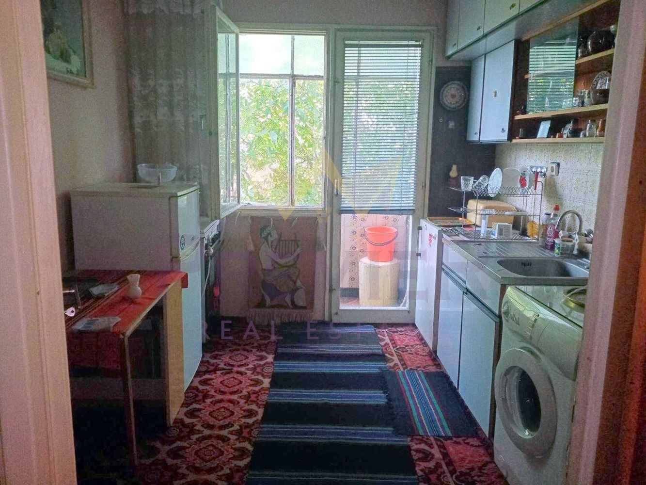 Продава 4-СТАЕН, гр. Пловдив, Прослав, снимка 14 - Апартаменти - 55097984