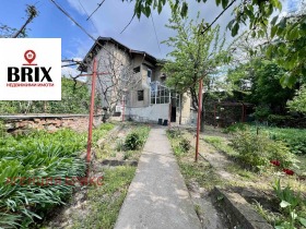 Huis Sjirok tsentar, Ruse 5