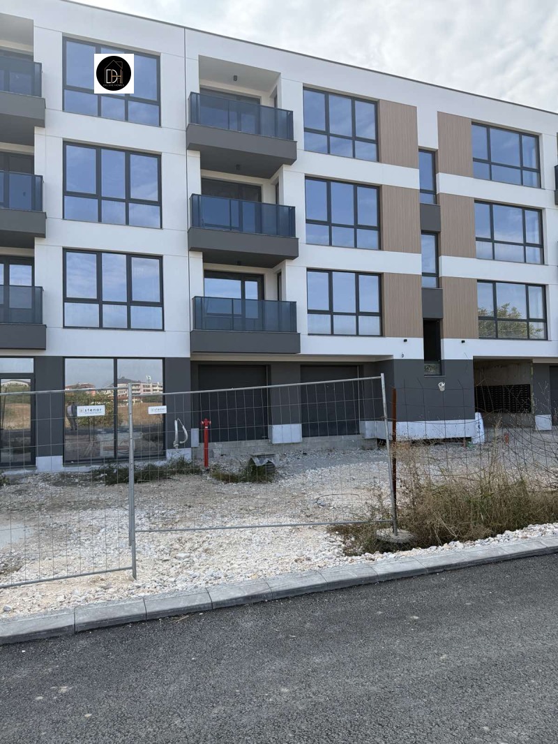 Продава 2-СТАЕН, гр. Пловдив, Остромила