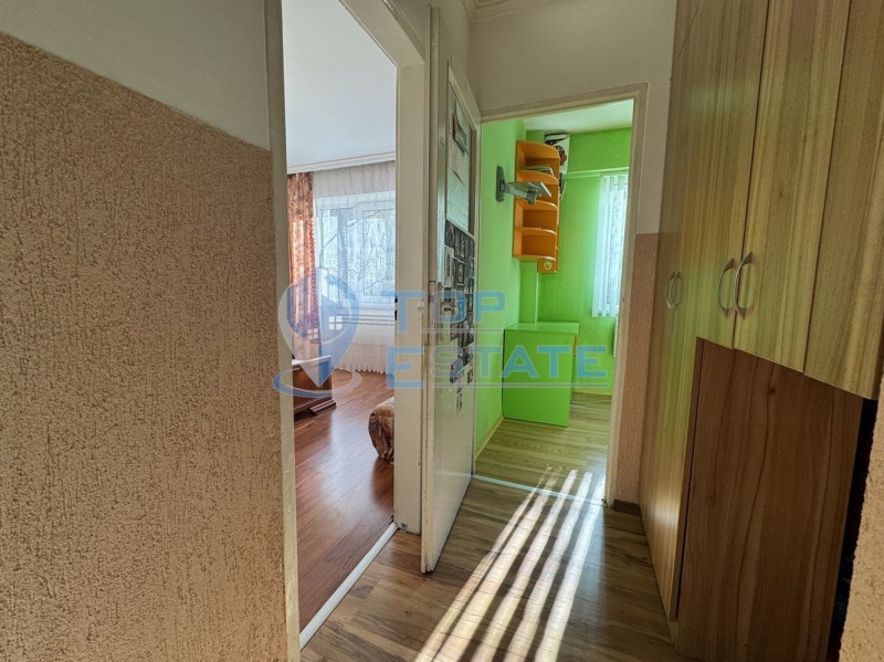 Продава 3-СТАЕН, гр. Велико Търново, Бузлуджа, снимка 9 - Апартаменти - 52800664