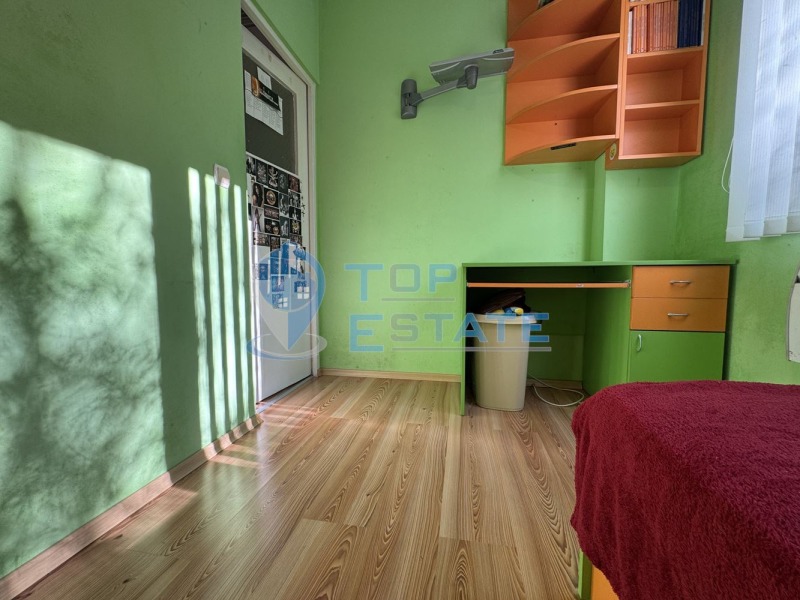 Продава 3-СТАЕН, гр. Велико Търново, Бузлуджа, снимка 6 - Апартаменти - 52800664