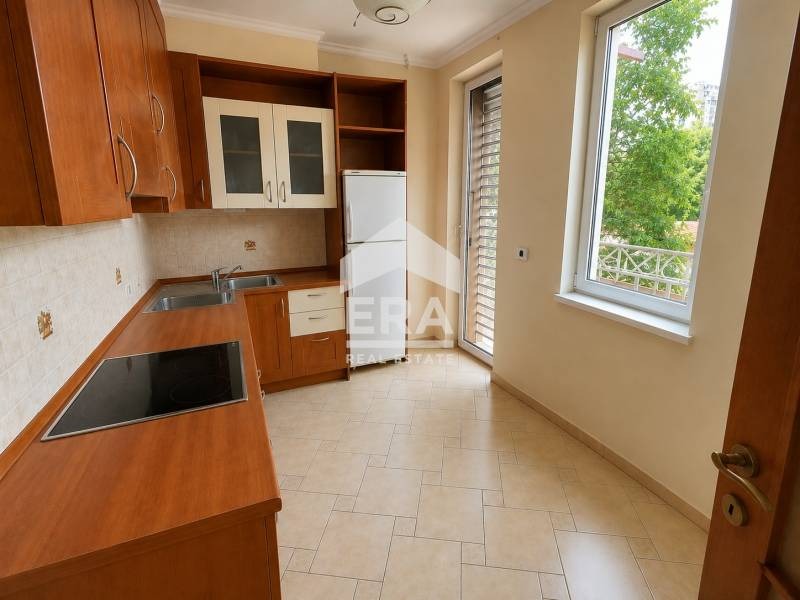 Продава КЪЩА, гр. София, Център, снимка 6 - Къщи - 55313239