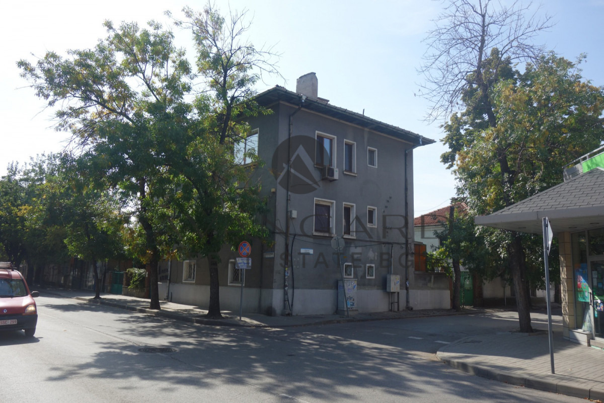 Продава ЕТАЖ ОТ КЪЩА, гр. Пловдив, Кючук Париж