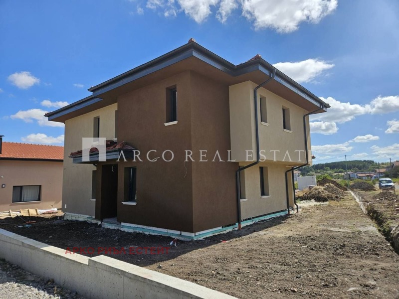Продава  Къща област София , с. Нови хан , 231 кв.м | 76266345 - изображение [2]