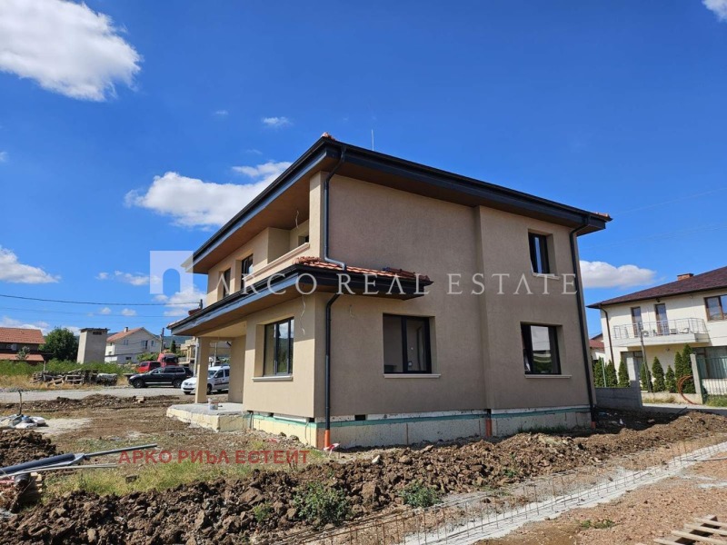 Продава  Къща област София , с. Нови хан , 231 кв.м | 76266345 - изображение [3]